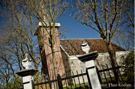 13e eeuwse kerk in Saaxumhuizen